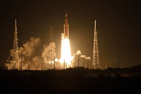 Lift-off! NASA Launches Artemis 1 Mission to the Moon - Sky & Telescope ...