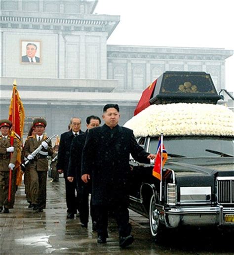 Kim Jong-Il Funeral – A Royal Send-Off (Photos) - FinanceTwitter