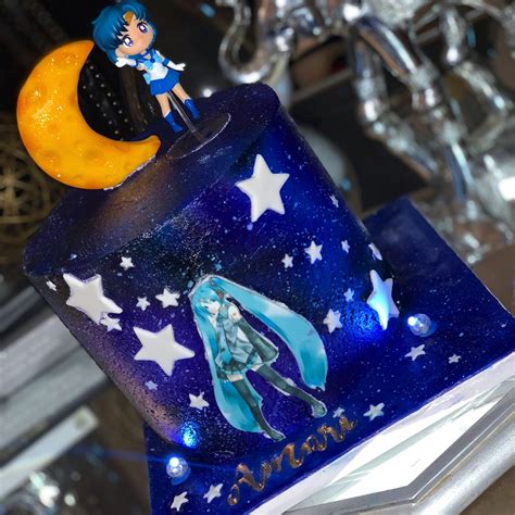 Sailor moon cake | Sailor moon cakes, Moon cake, Birthday candles