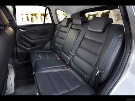 2013 Mazda CX-5 - Interior Rear Seats | Caricos