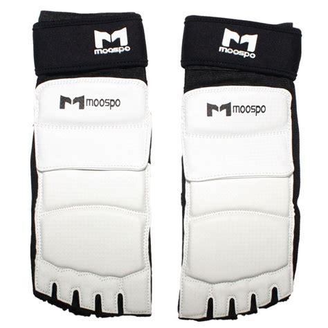 TKD Foot Guards Protectors Pads S to XXL Feet Tops Side Toes Kicks ...