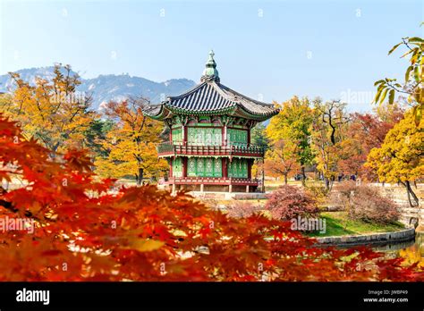 Gyeongbokgung Palace in autumn,South Korea Stock Photo - Alamy