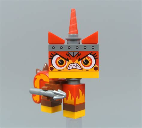 LEGO Apocalypseburg Unikitty review | Brickset