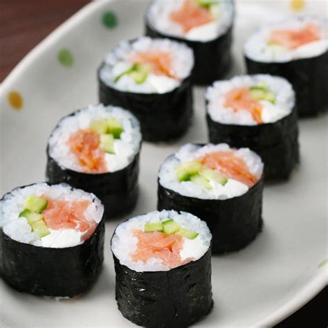 Spicy Tuna Roll Recipe by Tasty