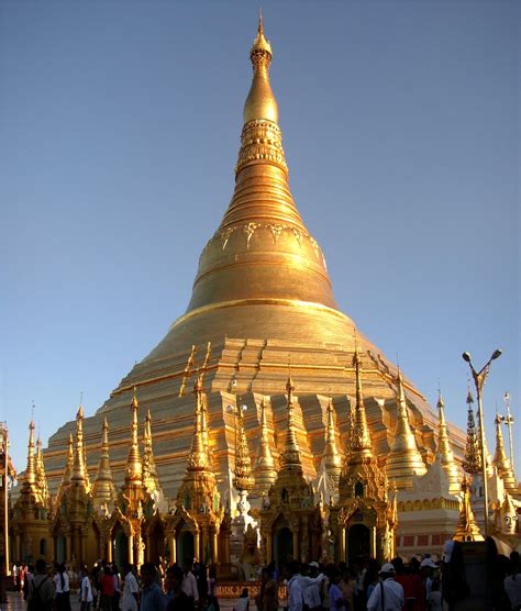 Shwedagon Pagoda - Wikipedia