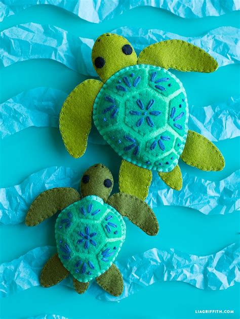 Felt Turtle Stuffie Tutorial - DIY