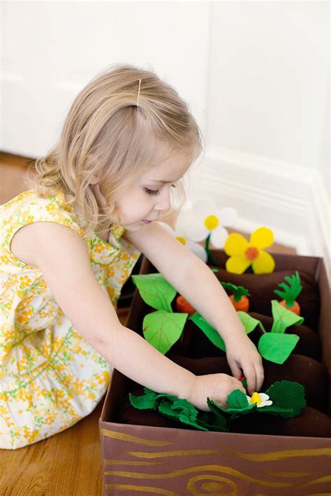 DIY Plantable Felt Garden Box - A Beautiful Mess