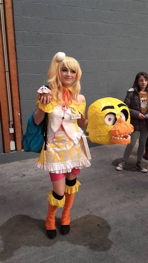 Five Nights At Freddy's - Toy Chica Cosplay by NuttyBlue on DeviantArt