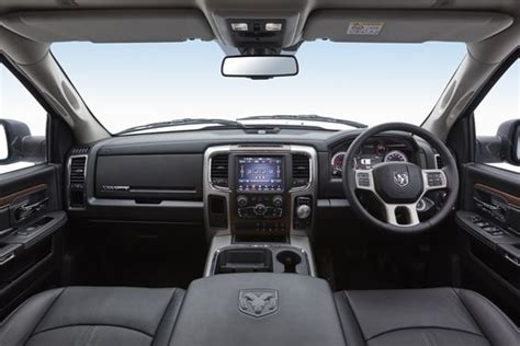 RAM 1500 Laramie interior 2 - Ute Guide