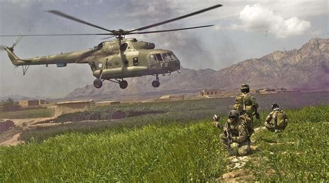 Military helicopter - Wikipedia