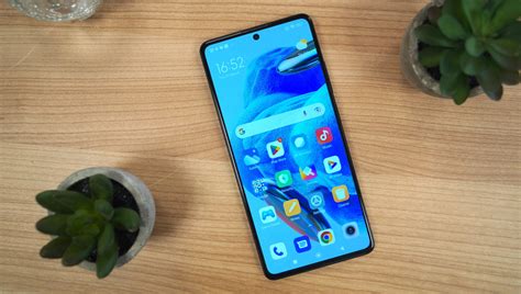 Xiaomi Redmi Note 12 Pro 5G review: A budget phone without a focus ...