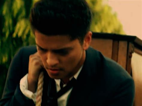 Bruno Mars - Grenade - Watch YouTube Music