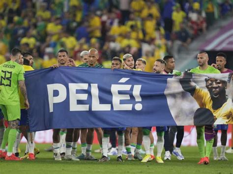 Pele watches Brazil’s FIFA World Cup win over South Korea from Sao ...