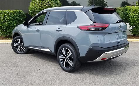 Real-World Walk-around: 2021 Nissan Rogue | The Daily Drive | Consumer ...