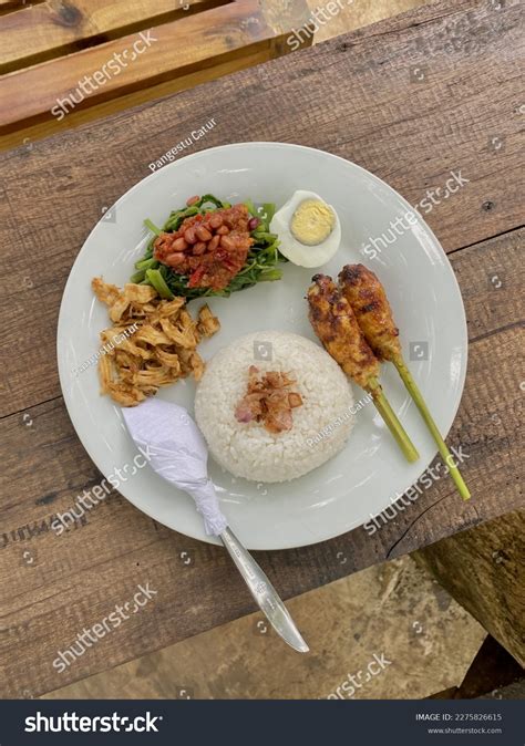 Nasi Campur Bali Indonesian Tradisional Food Stock Photo 2275826615 ...