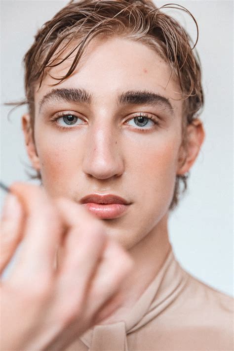 Androgynous Makeup | Saubhaya Makeup