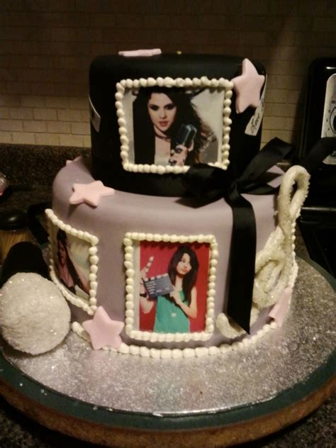 Selena Gomez - CakeCentral.com