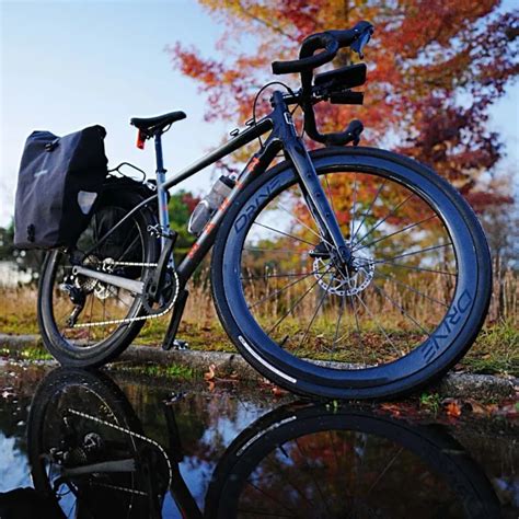 A Marin Headlands Gravel Bike with Elitewheels Superlight Carbon Wheels ...