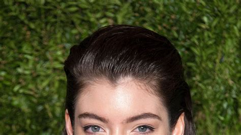 Big Celebrity Haircut News: Lorde Chopped Off Her Long Curls | Glamour