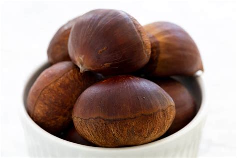 15 Common Types of Nuts - Jessica Gavin