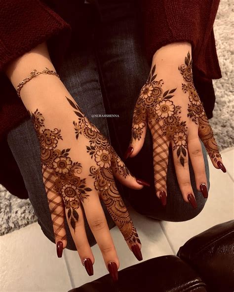 Simple Mehndi Designs For Eid 2023 - Design Talk