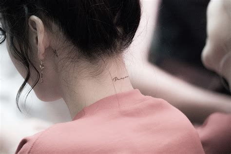 Check Out All 6(!) Of Taeyeon's Tattoos - Koreaboo