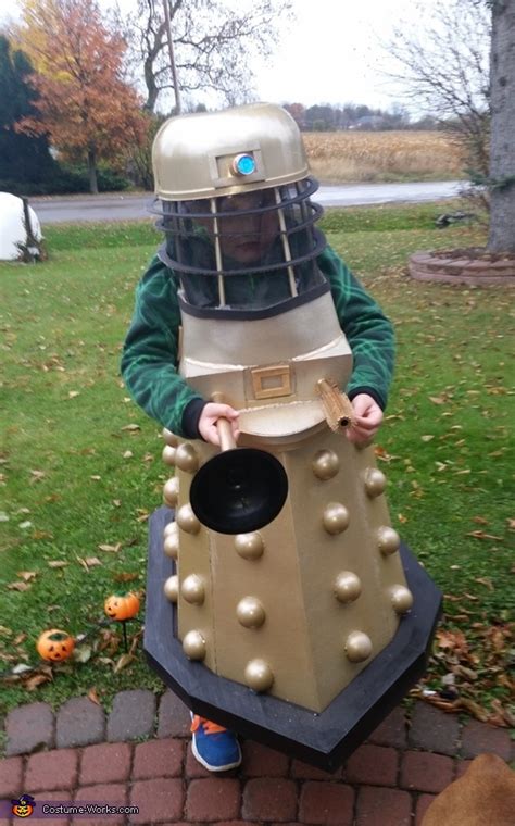 DIY Dr. Who Dalek Costume