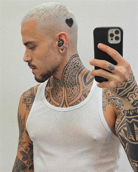 Top 52+ male neck tattoos latest - in.cdgdbentre