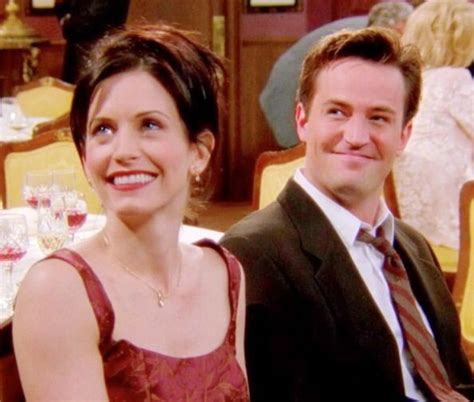 TV Romance: Monica and Chandler in Friends Season 5 Review | Monica and ...