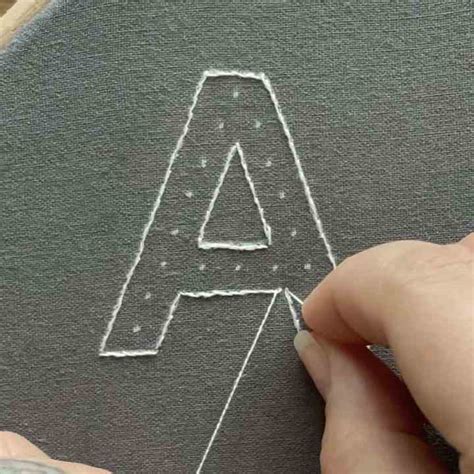 How To Embroider Letters: Stem & Satin Stitch - Makenstitch