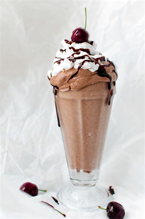 The 25+ best Chocolate sundae ideas on Pinterest