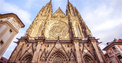 Prague Castle History and Facts | Timeline & Summary 2024