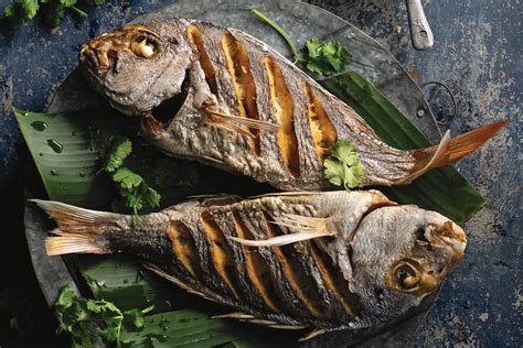 Thai deep-fried whole fish recipe