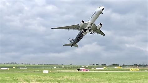 Plane Takes Off Too Steeply - YouTube