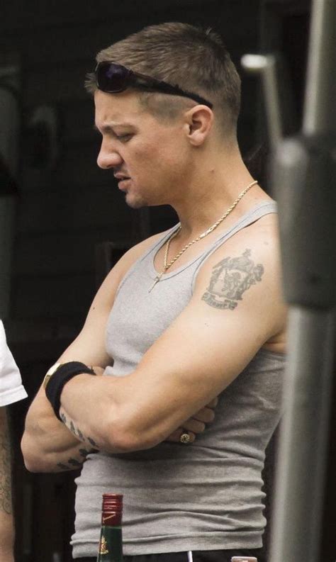 Pin by Sophie Crum on Jeremy Renner | Jeremy renner, Renner, Jeremy