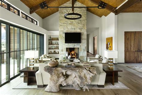 This fabulous mountain modern home is owned by designer Julie Roitman ...