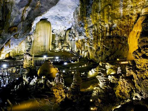 Phong Nha Cave - Vietnam Is Awesome