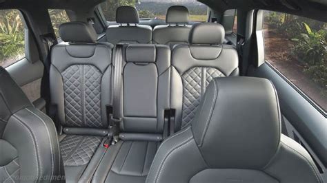 Audi Q7 2024 dimensions, boot space, weight and similars