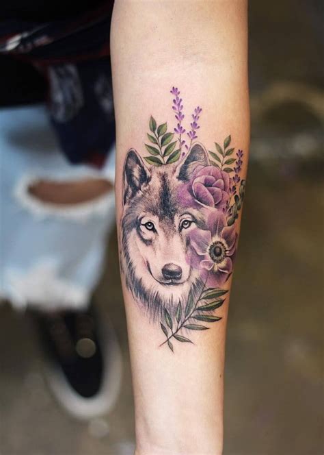 Wolf Tattoo Ideas for Women