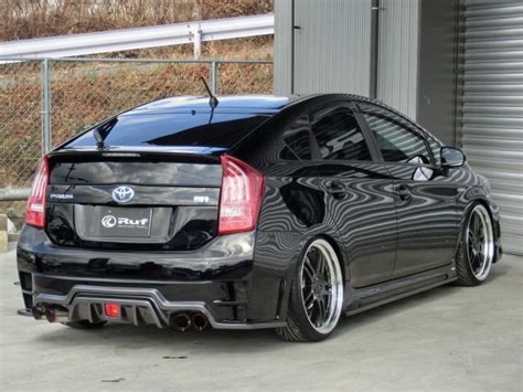 Stanced Toyota Prius Pics