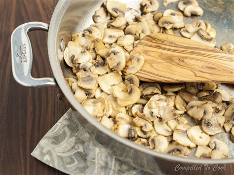 Mushroom Bacon Risotto - Compelled to Cook