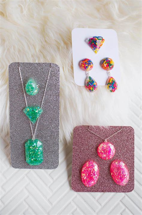 DIY Epoxy Resin Jewelry - A Beautiful Mess