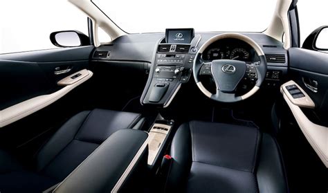 Lexus HS 250h Receives New Harmonious Interior in Japan - autoevolution