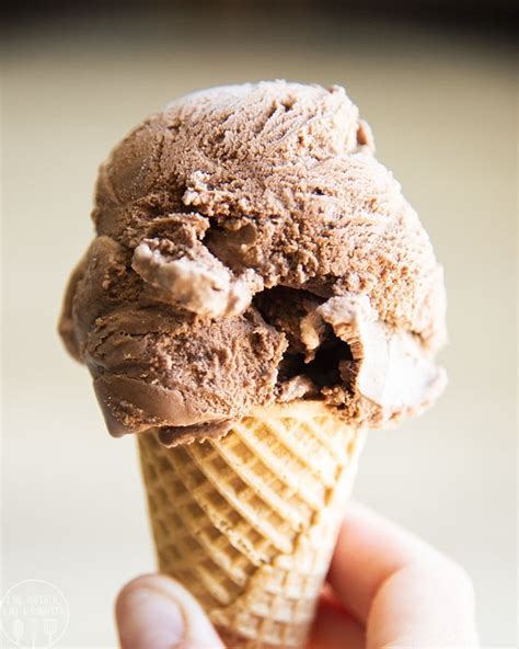 Chocolate Ice Cream – Like Mother, Like Daughter