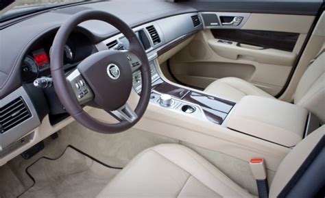 Cars World: Jaguar xf Interior