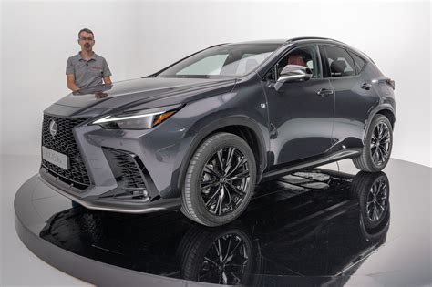 Lexus NX (2021). On board Lexus' first hybrid SUV - Ace Mind