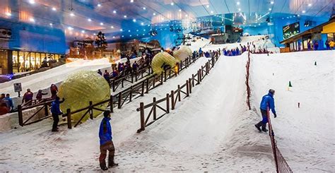 Ski Dubai - The largest indoor ski slope in the world