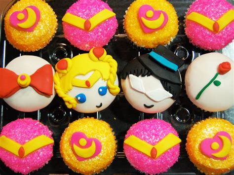 1000+ images about Sailor Moon Cakes and Treats on Pinterest