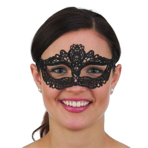 Black Lace Mask