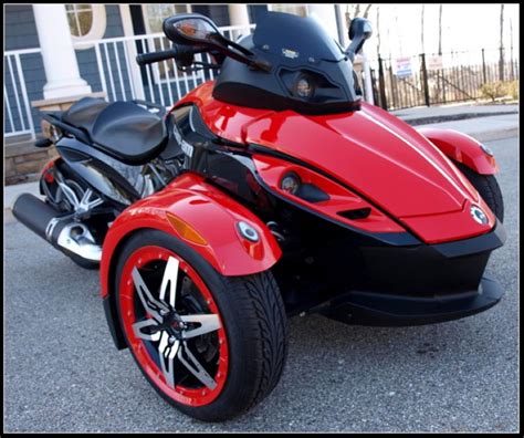 Buy 2009 Can Am Spyder SE5 Roadster Trike on 2040-motos